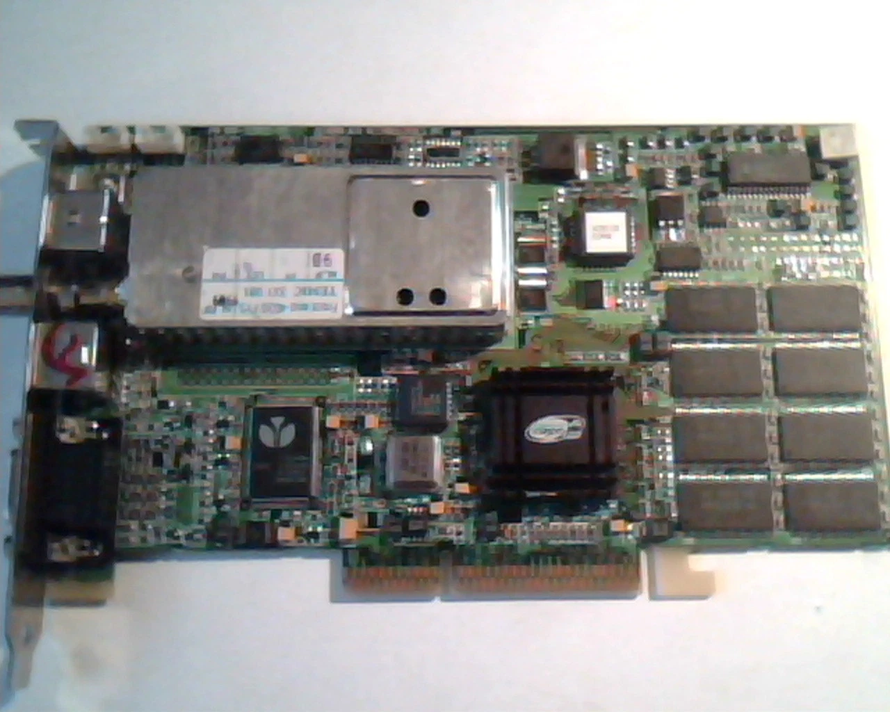 AGP card ATI 109-52900-00 Rage 128 AIW128 9B A/V VGA CATV 1025290800