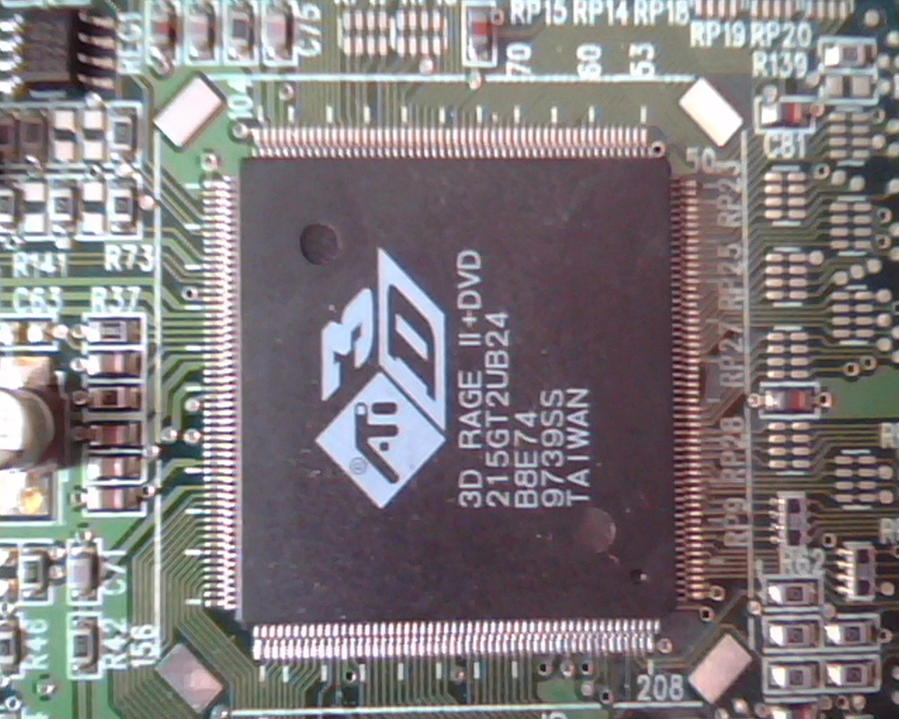 PCI Video card ATI 109-40100-00 3D Rage II+ 113-40109-100 1024011700 VGA - image 3