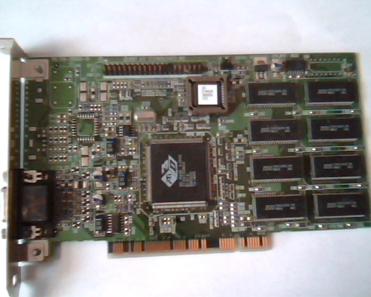 PCI Video card ATI 3D Rage II+ DVD 109-38800-10 Charger 38806-101 VGA 4MB