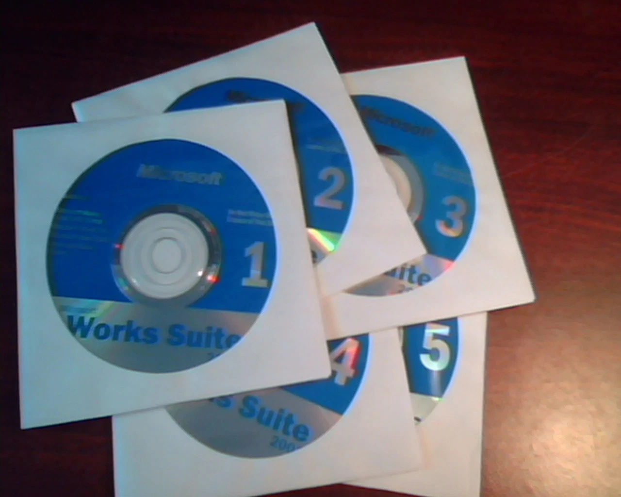 CD Microsoft Works Suite 2003 CD set WITH KEY -organization photo finance travel - image 3