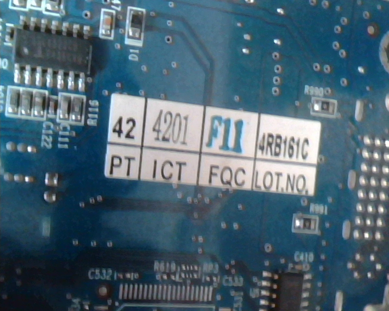 PCI-E express card Gigabyte GV-RX60P128DE 4RB161C DVI VGA S-Video Rev 1.0 - image 4