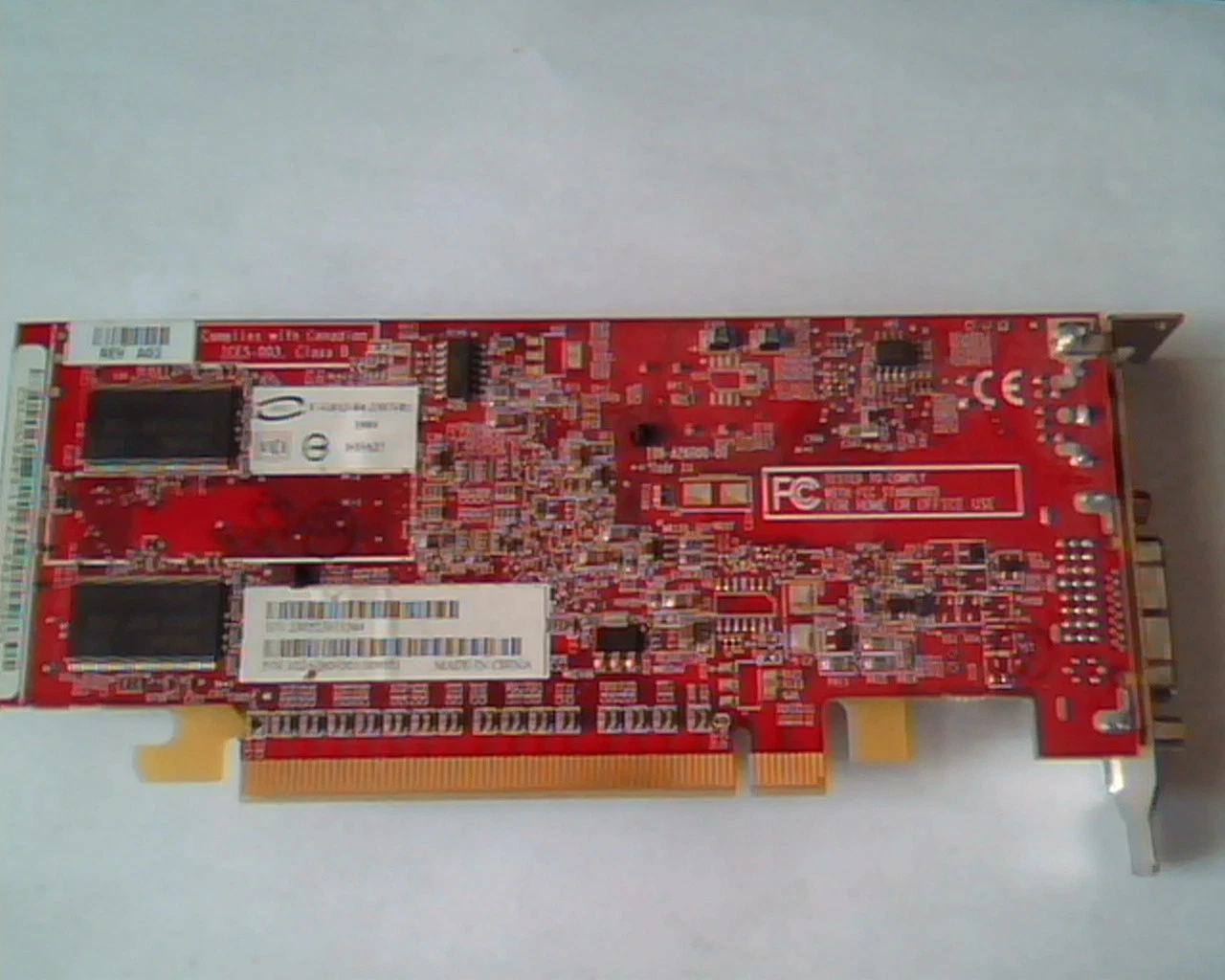 PCI-E express card ATI 109-A26000-00 A02 102A2600501 DVI S-Video - image 5