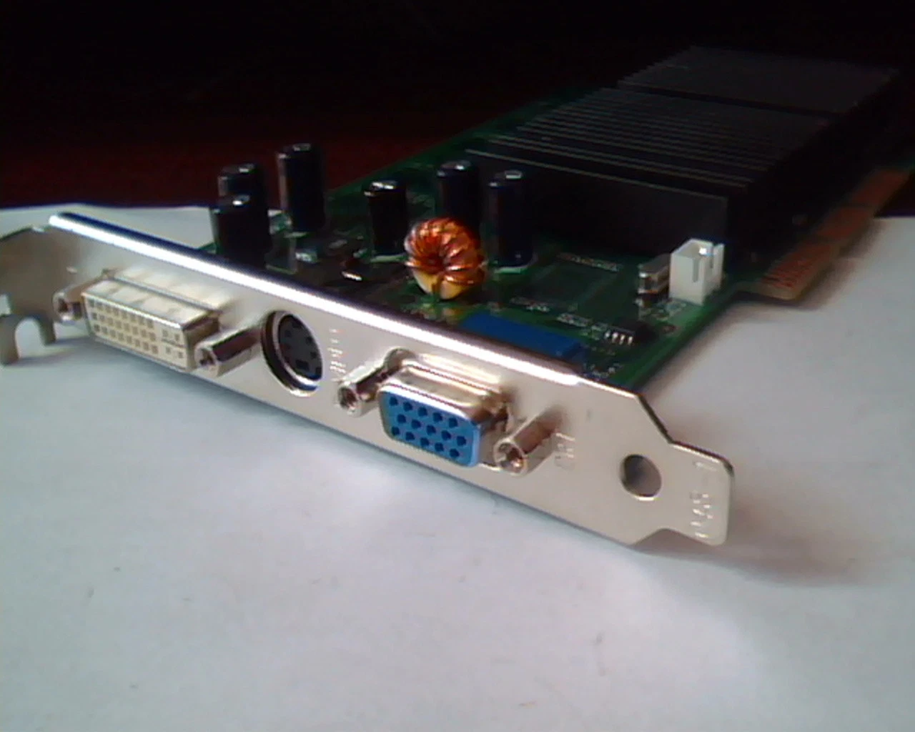 AGP card e-GeForce4 MX4000 128MB 128-A8-NV95-LX Nvidia P182 DVI VGA S-Video - image 4