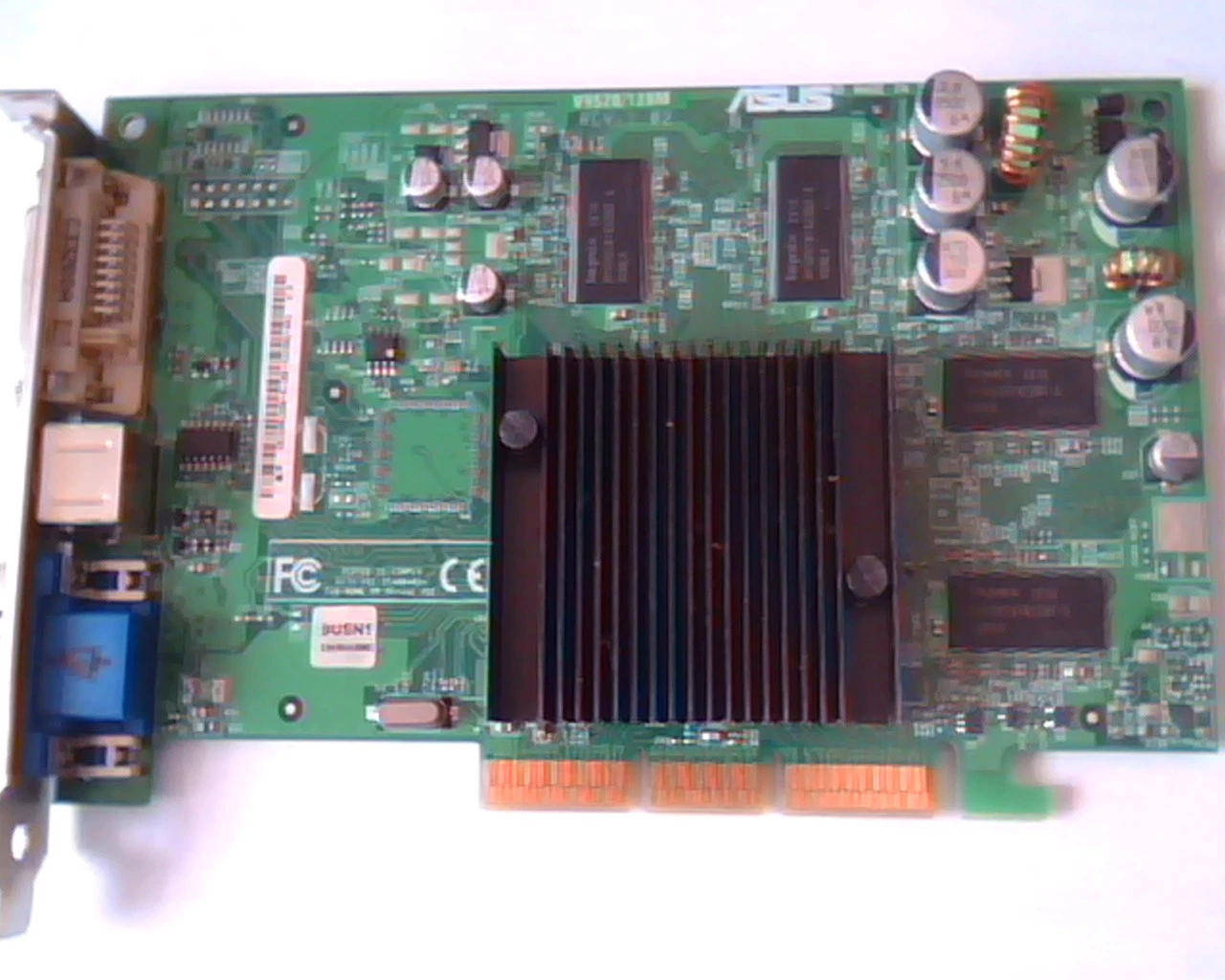 AGP card ASUS V9520 128M 1.02-A01 VGA DVI TV G391352