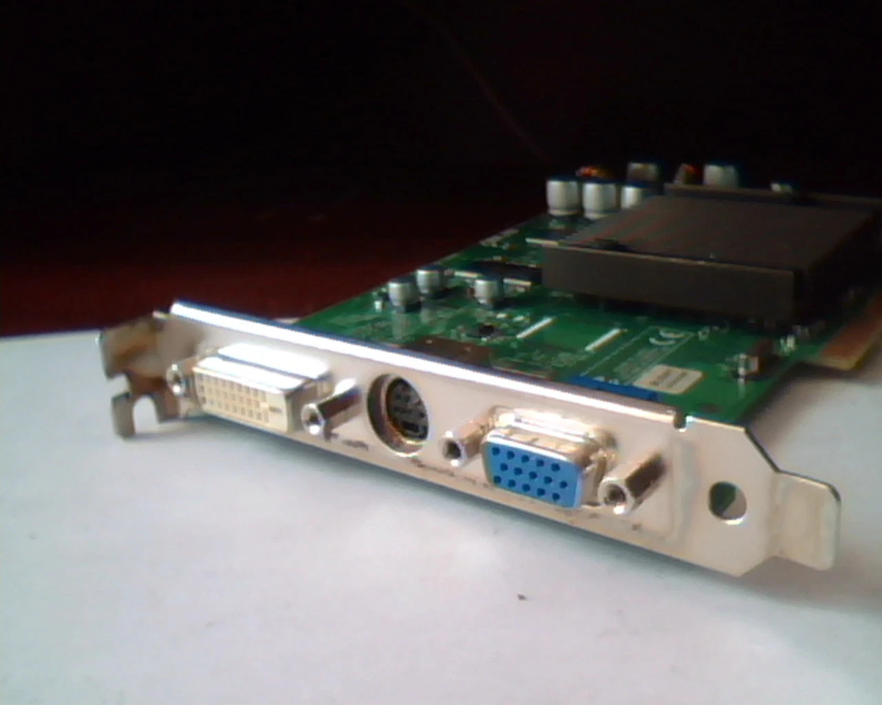 AGP card ASUS V9520 128M 1.02-A01 VGA DVI TV G391352 - image 8