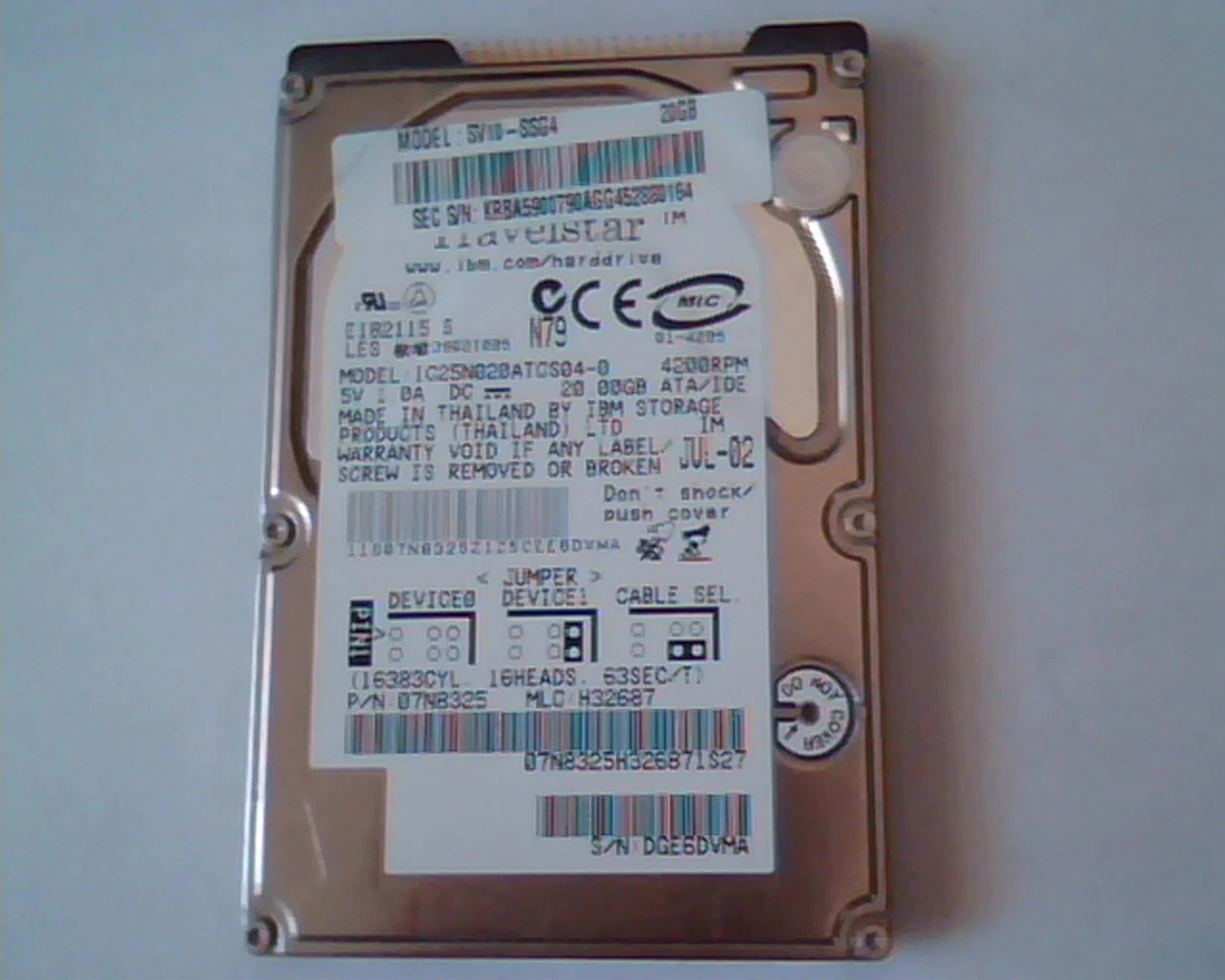 2.5 Hard Disk Drive IBM Travelstar IC25N020ATCS04-0 20GB IDE 07N8325 H32687