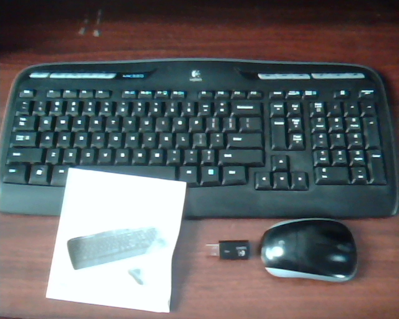 Logitech Keyboard MK320 black Mouse USB Wireless combo - nice condition
