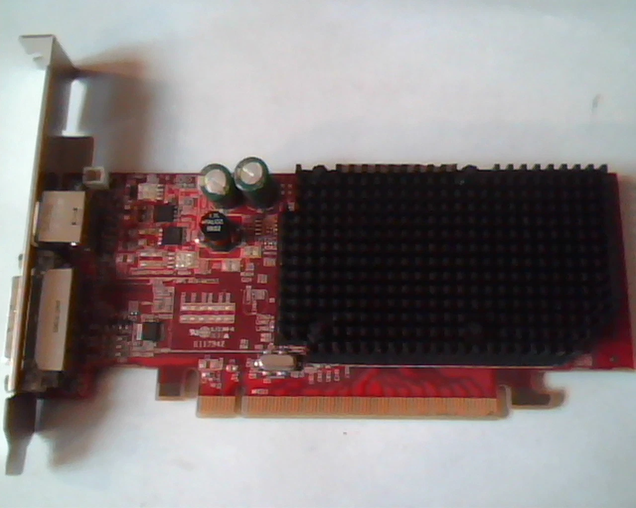 PCI-E express card ATI 109-A77131-20 102A7711420 A00 Video DVI