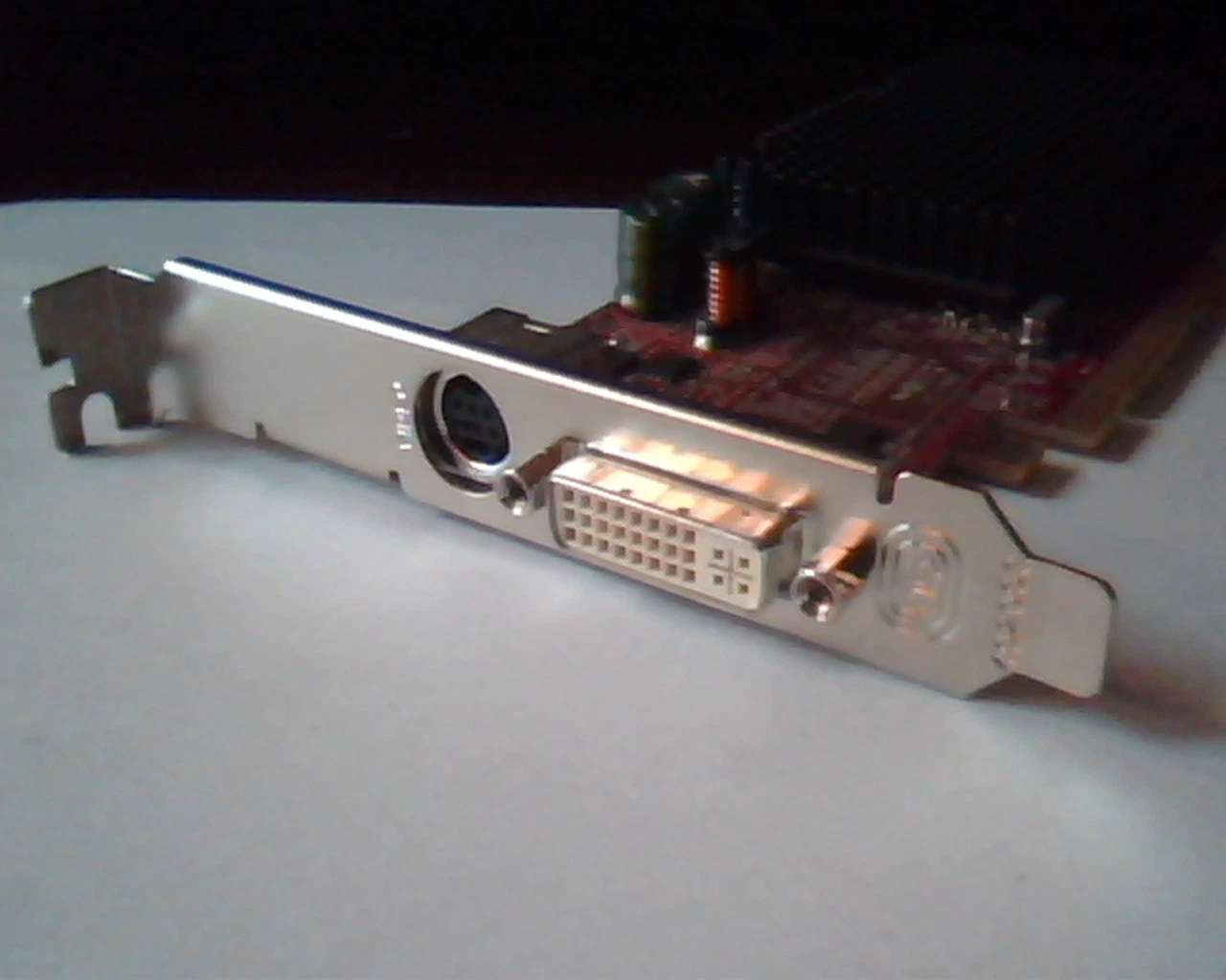 PCI-E express card ATI 109-A77131-20 102A7711420 A00 Video DVI - image 6