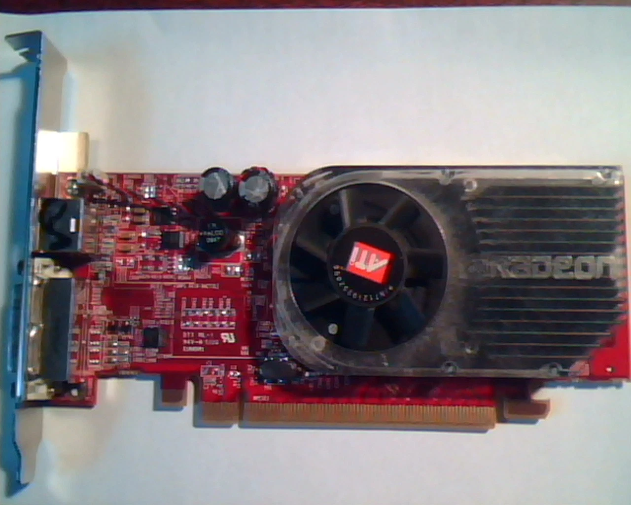 PCI-E express card ATI Radeon 102A7710111 109-A77131-11 DVI Video 413023-001
