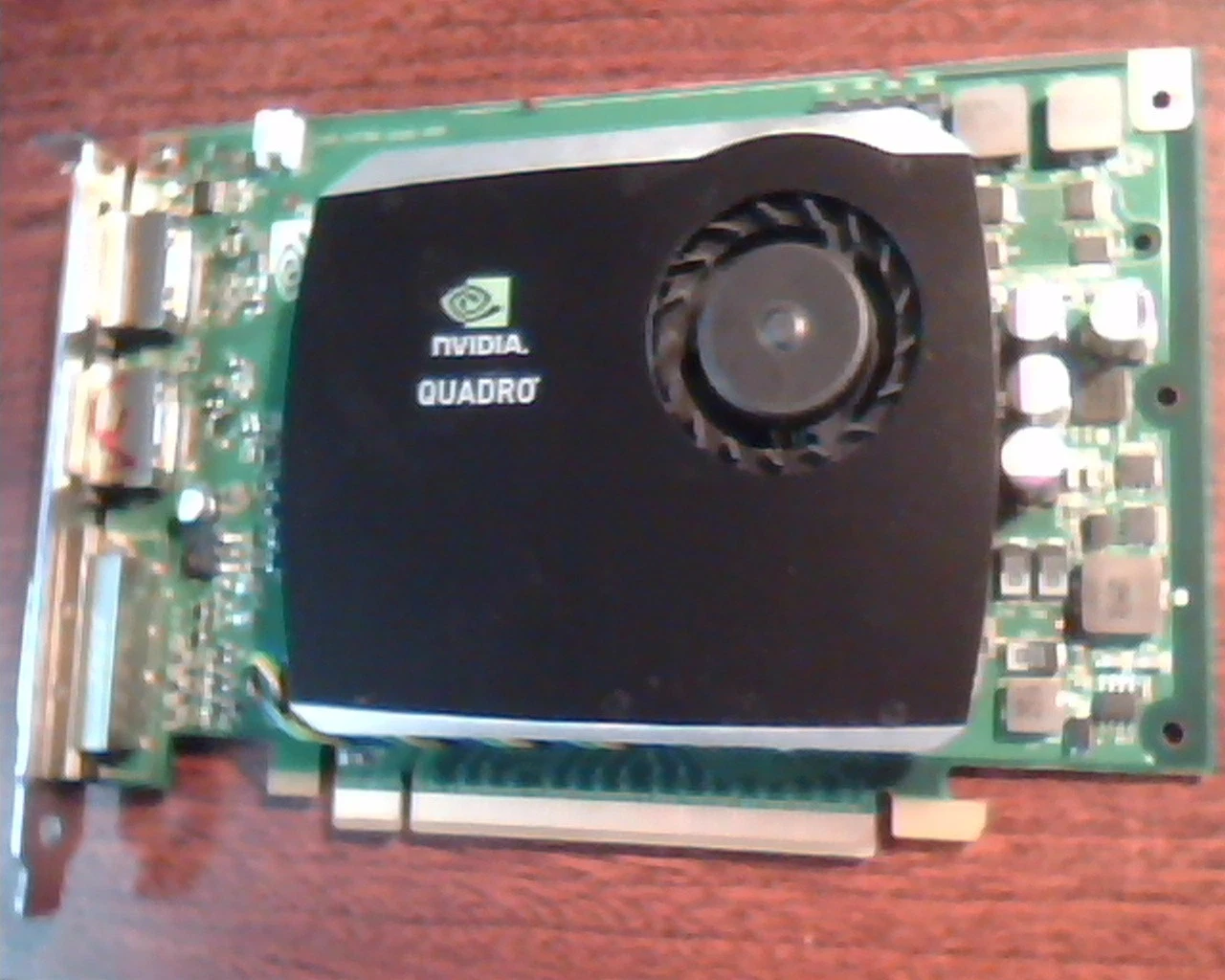 PCI-E express video graphics card NVIDIA Quadro FX 580 PNY DVI Dual DisplayPort