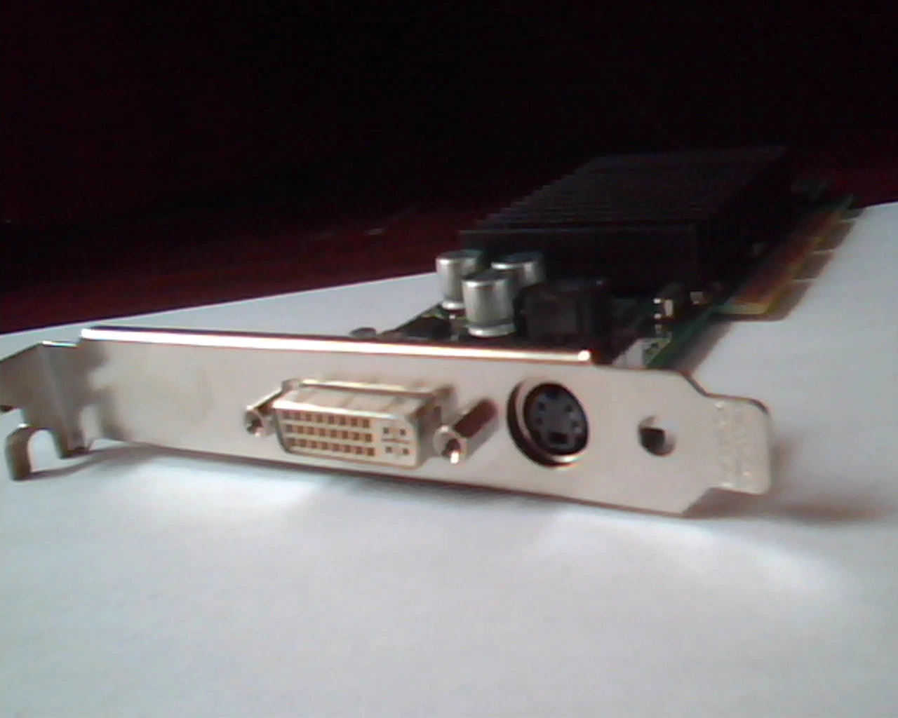 AGP card NVIDIA 180-10117-0000-B00 P117 CN-0G0770-13740-39R-01P4 Rev A01 DVI TV - image 5