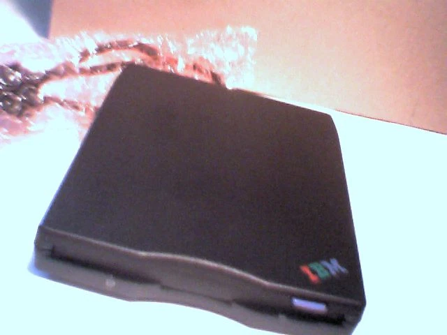 NEW IN BOX Genuine IBM Lenovo 3.5" USB Floppy Diskette Drive 1.44MB 05K9276 OEM - image 4