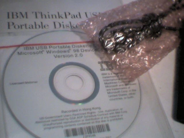 NEW IN BOX Genuine IBM Lenovo 3.5" USB Floppy Diskette Drive 1.44MB 05K9276 OEM - image 5
