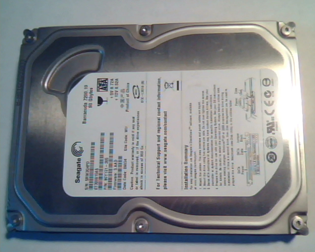 Hard Drive Disk SATA Seagate Barracuda 7200.10 80GB ST380815AS 9CY131-305 WU