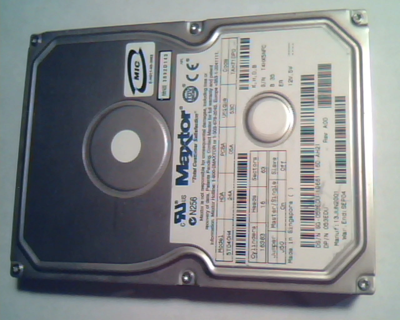 Hard Disk Drive IDE Maxtor 5T040H4 24A 05A 53C TAH71DP0 053EDU A00
