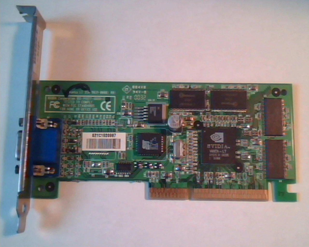 AGP card Vanta LT 316-9039-00001 R01 nVIDIA VGA 192174-002