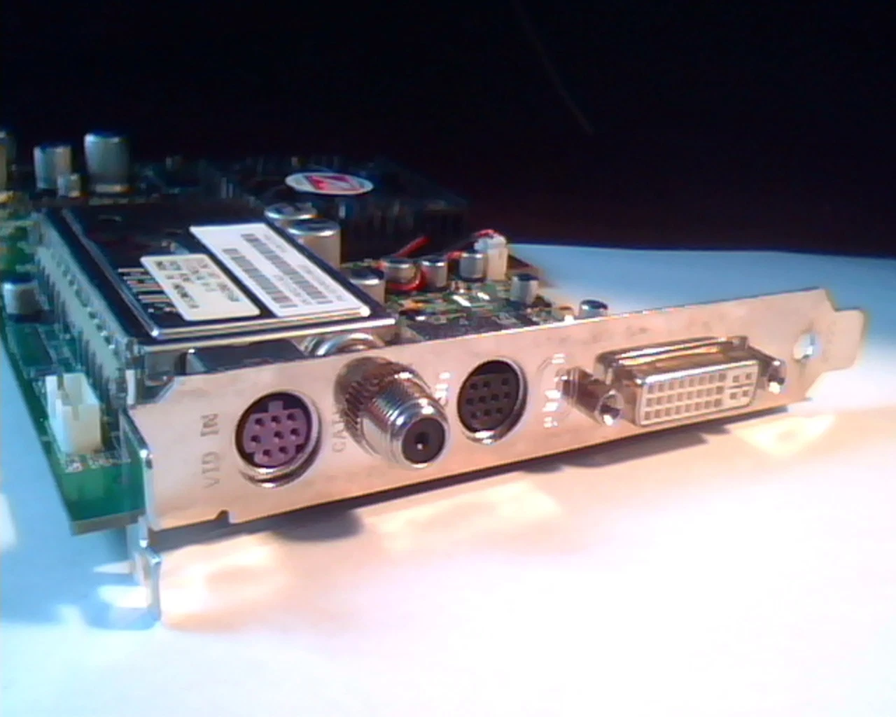 AGP card ATI 109-95900-10 1029590910 A00 Theater 200 HDMA Vid CATV - image 7