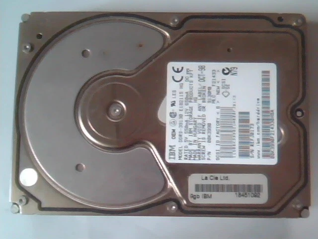 Hard Disk Drive IBM DDRS-39130 E182115 HG 00K3990 IDE - image 2
