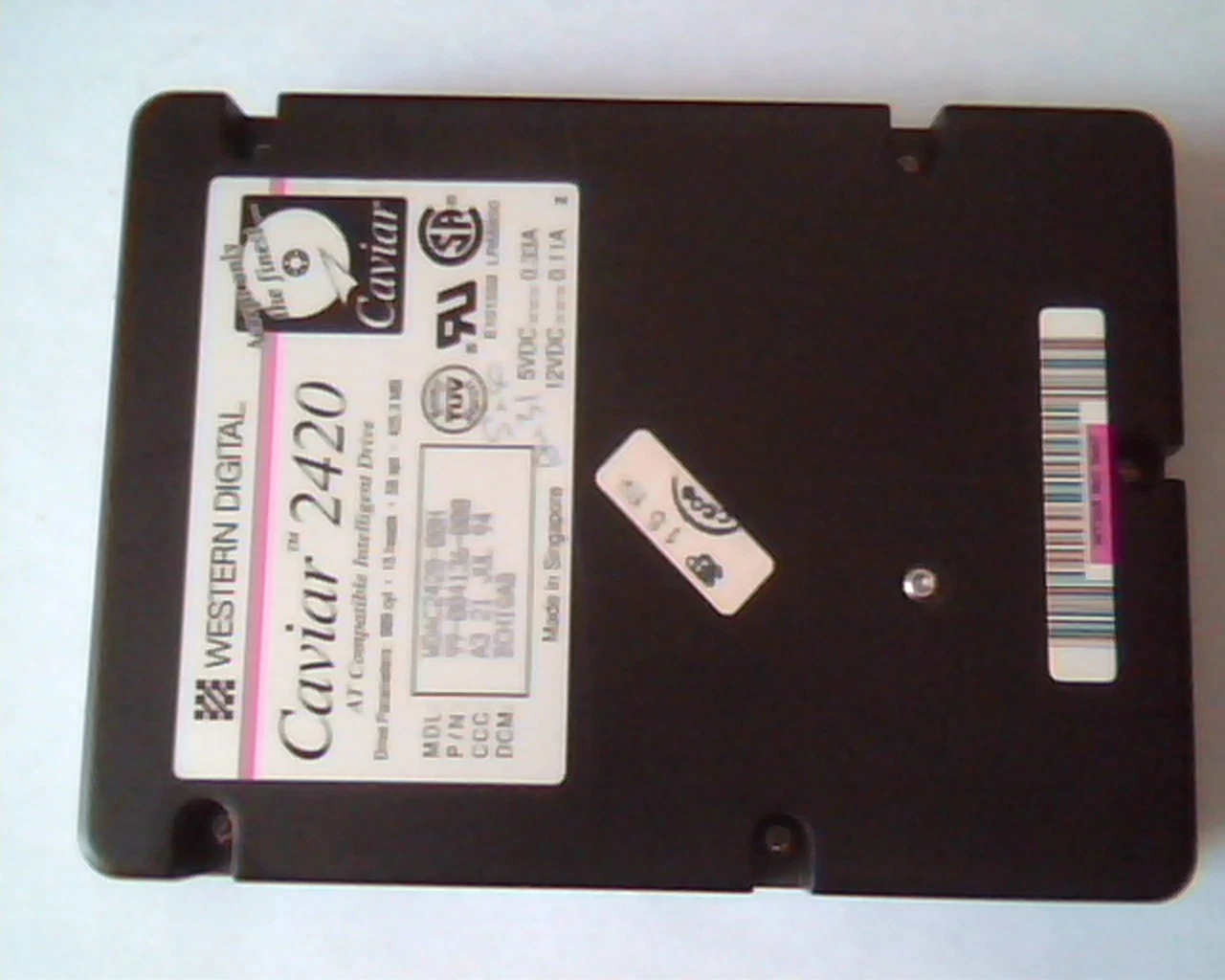 Hard Disk Drive IDE Western Digital Caviar 2420 WDAC2420-00H 99-004136-000