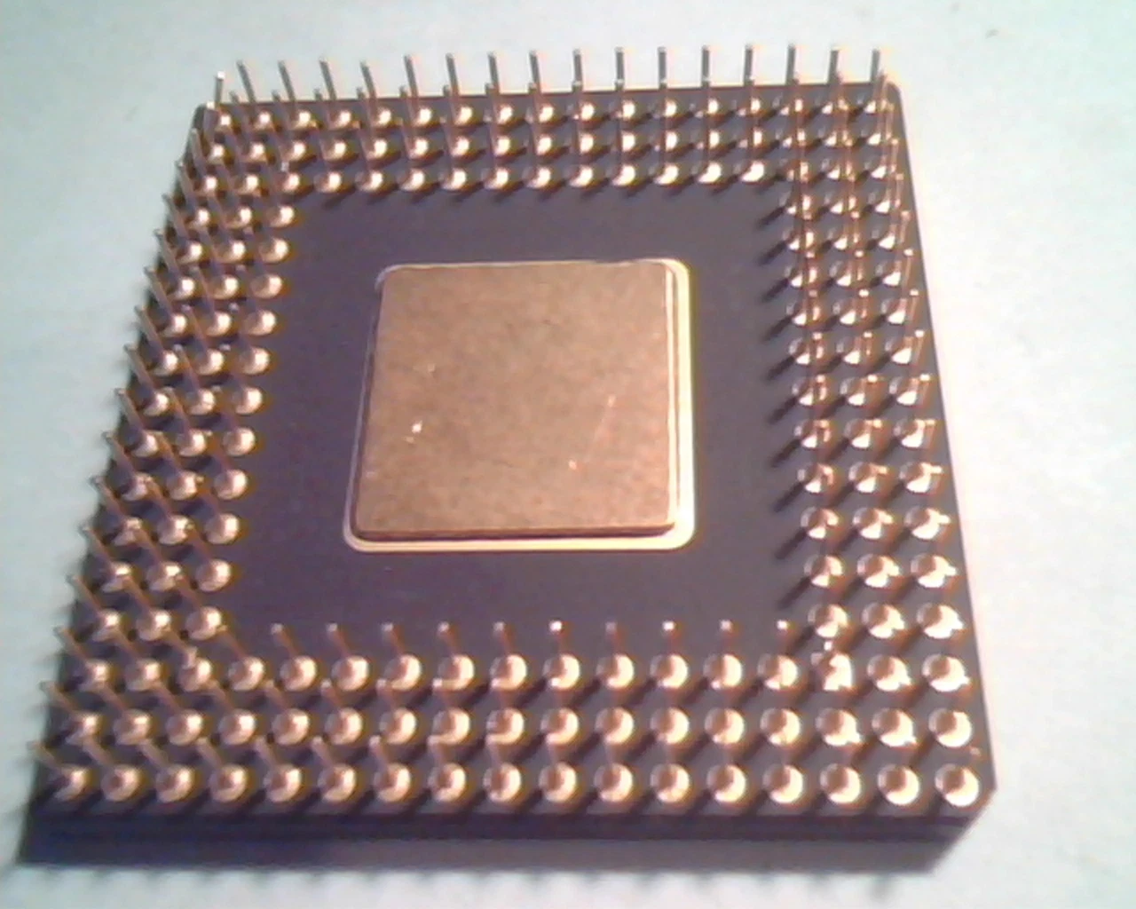 Rare CPU computer chip - Am486 DX2-66 A80486DX2-66NV8T B 9525BPK T 25253 - image 3