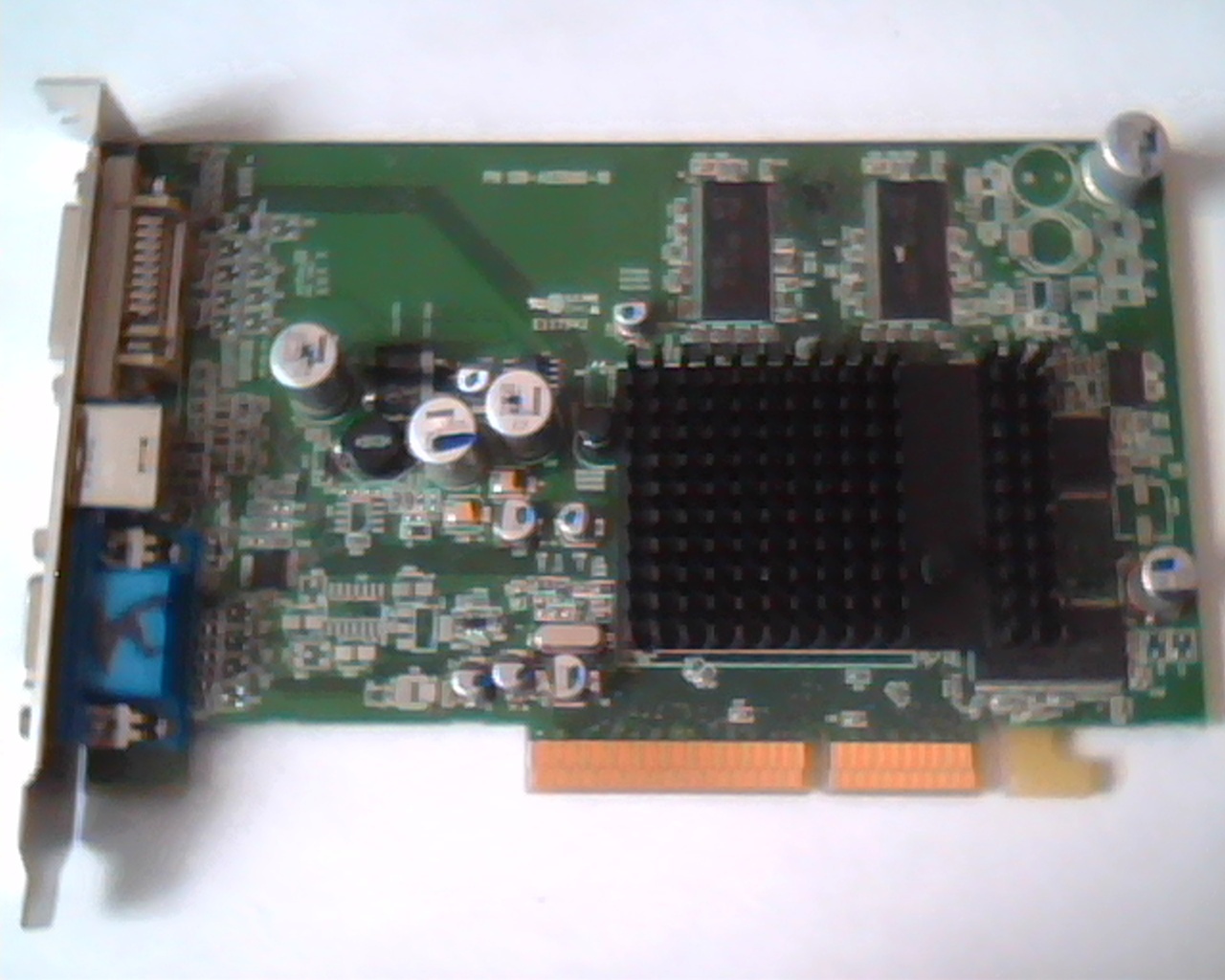 AGP card 109-A03500-10Radeon 9550 256M 102A0351511