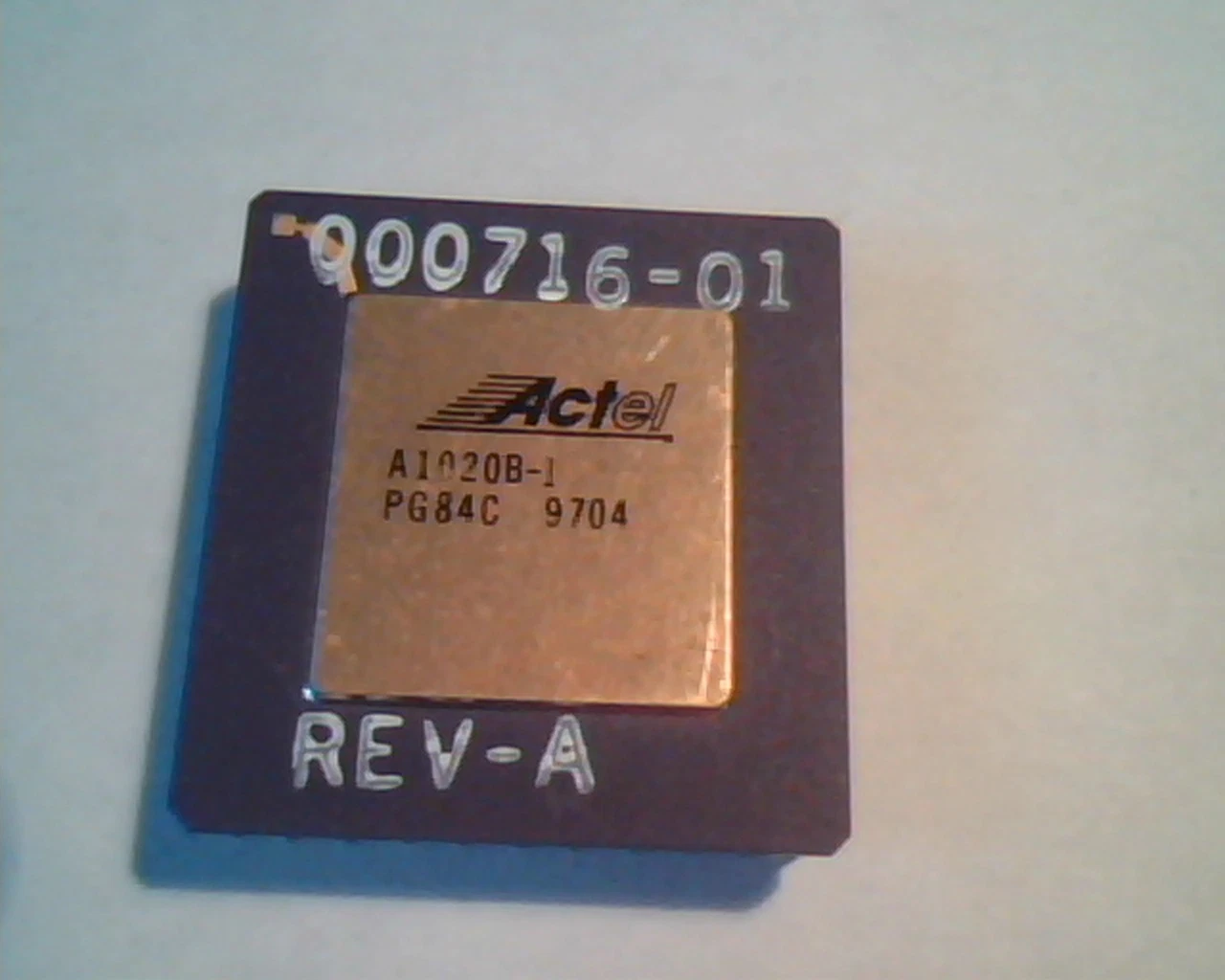 Rare CPU computer chip - Actel A1020B-1 PG84C 9704 Rev A000716-01 TI6081342