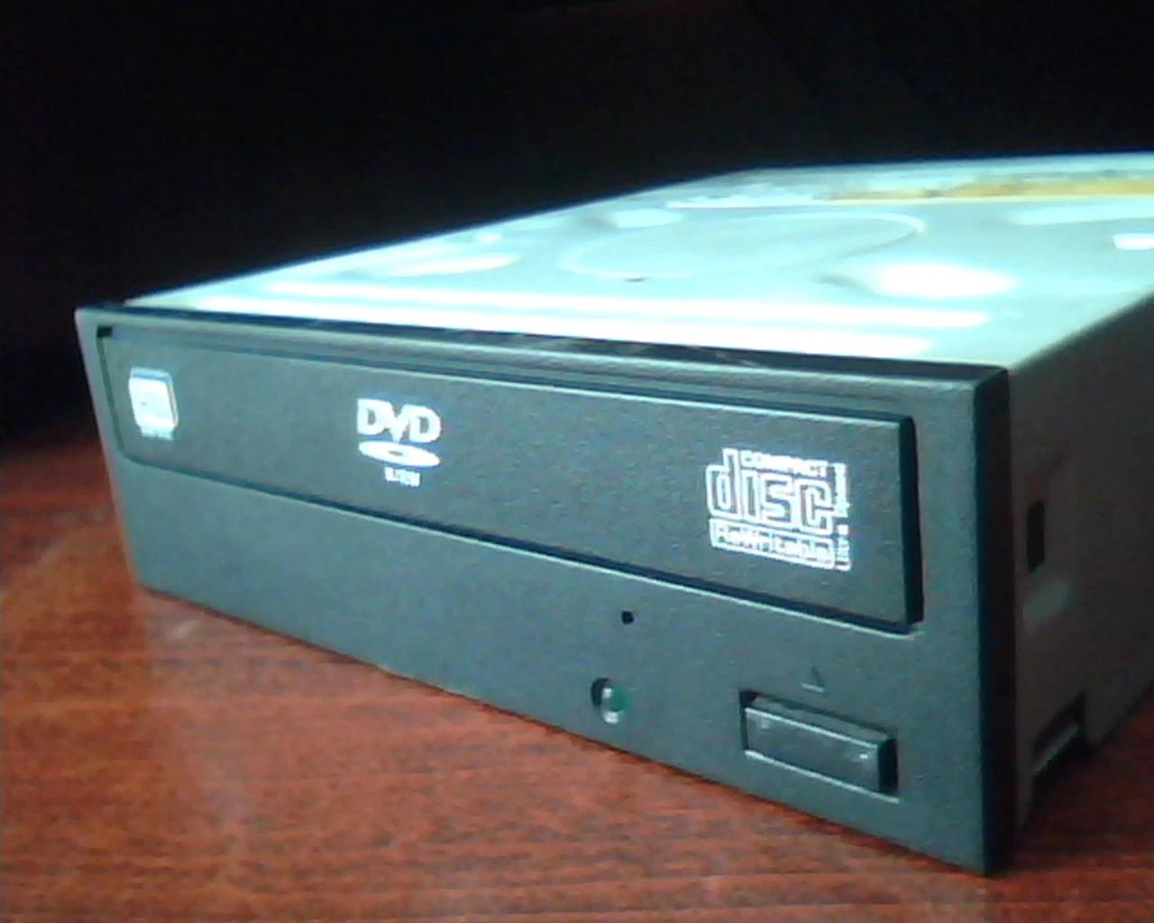 HL Data Storage DVD Rewriter GSA-H41N LGE-DMGSA-H43A RA00 June 2007 R/Rw