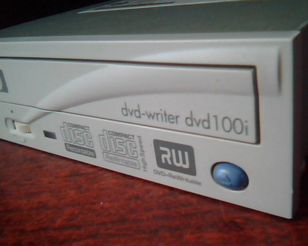 HP C9619-5600 Version A Rewritable dvd-writer dvd100i October 2001 DVD+ drive - image 2