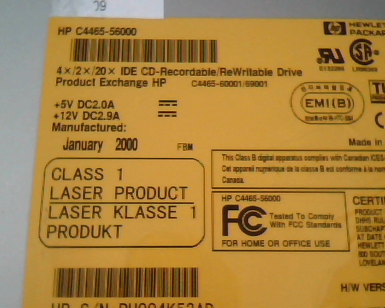 HP CD-Writer Plus 8000 Series C4465-56000 IDE CD Drive Rewritable January 2000 - image 3
