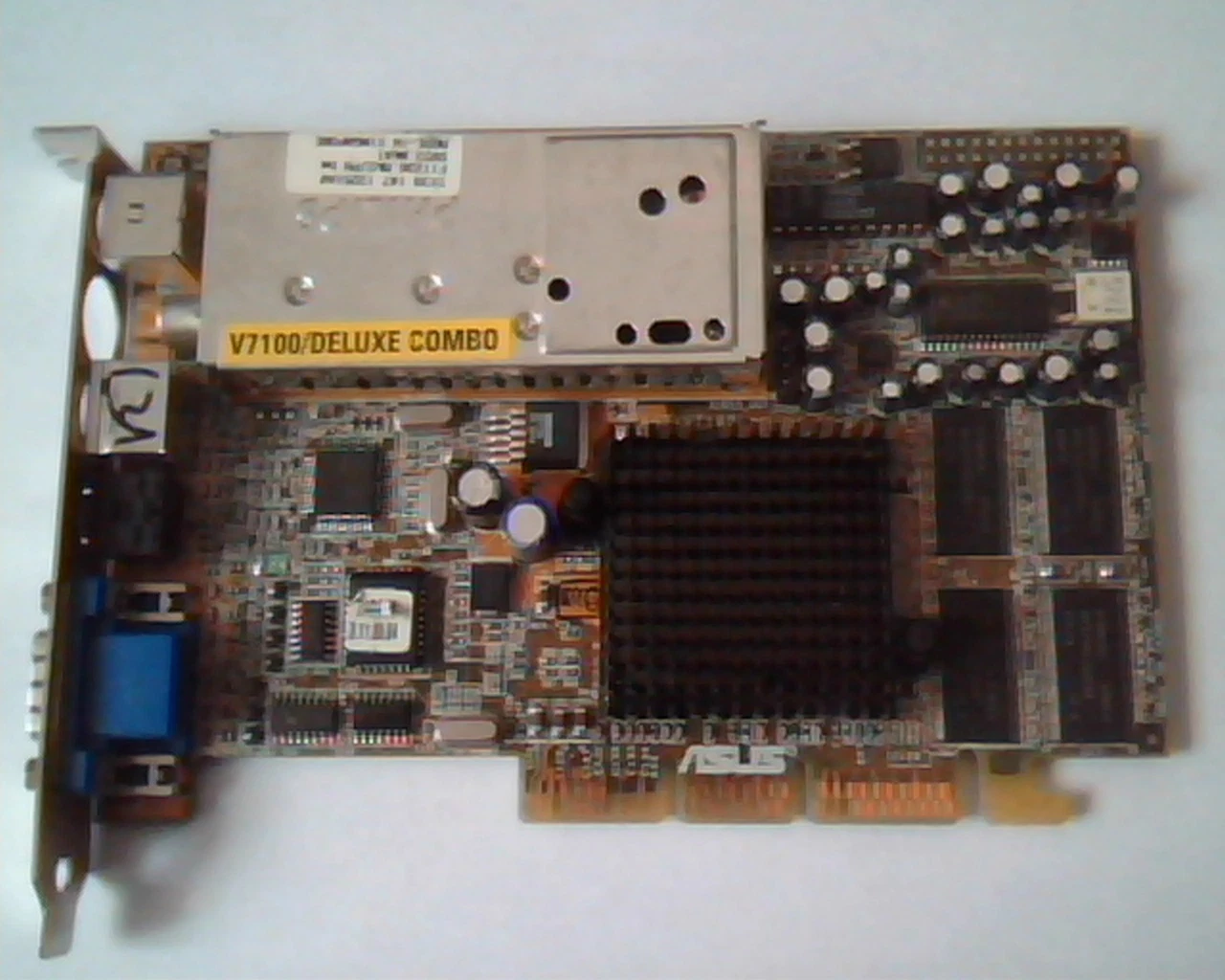 AGP card Asus V7100 Deluxe combo 32M N T 110062-B01-00972 VGA AV VR