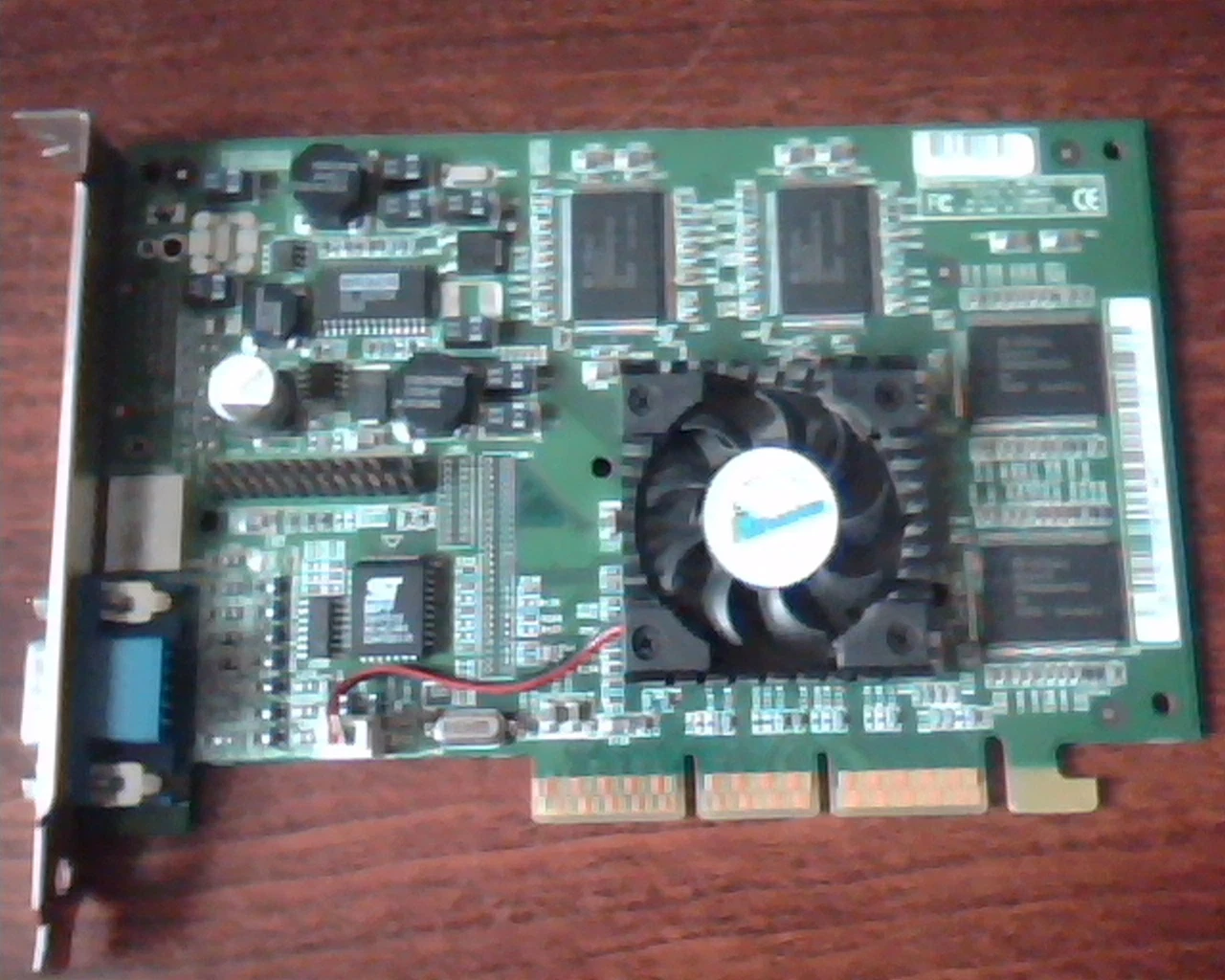 Video Graphics Card AGP NVIDIA GeForce2 GTS 180-P0020-0100-E02 32MB VGA Rev A06