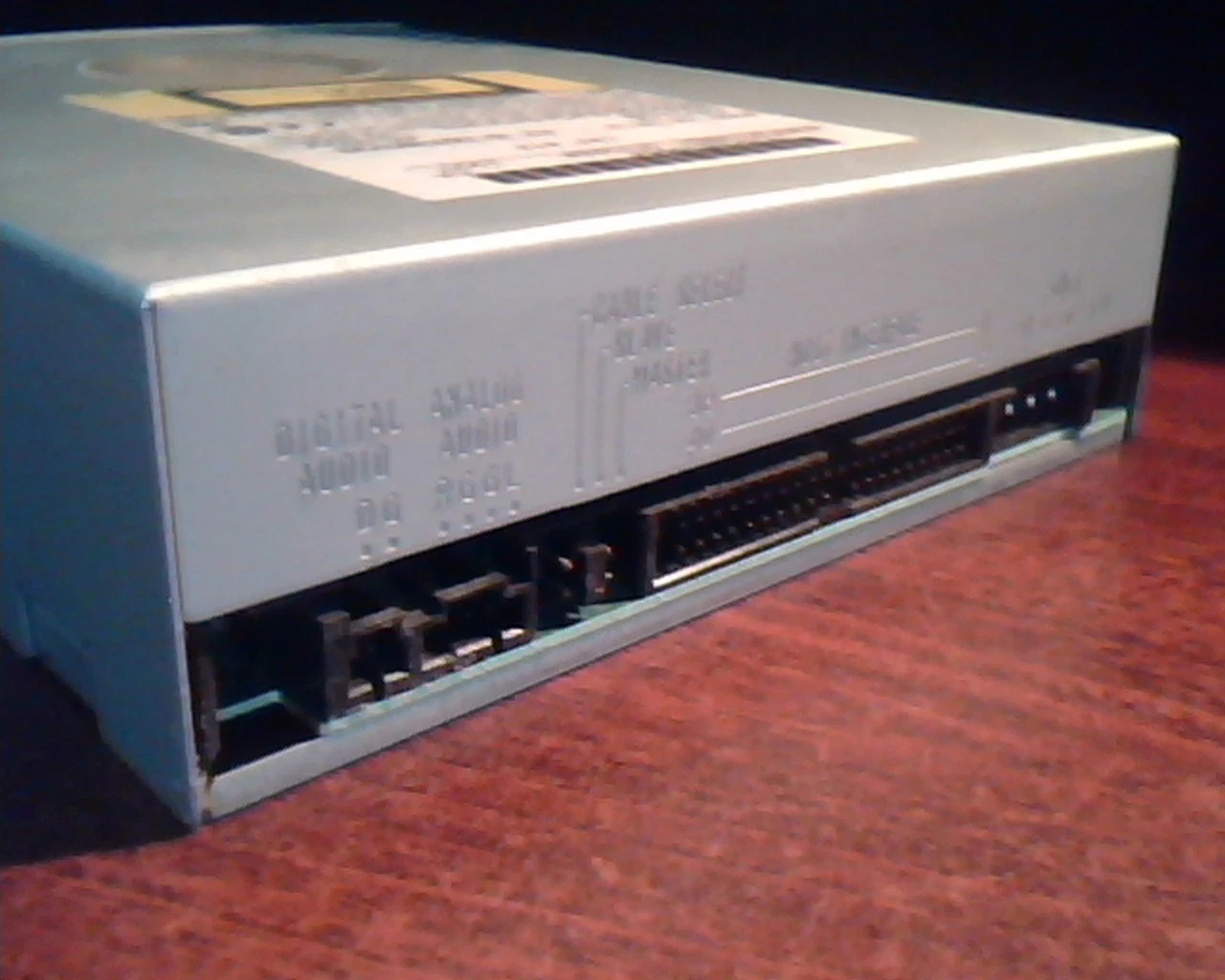 Creative CRE-BTB CR-585-B October 1997 IU09TB059CRB CK 24Xmx CD Drive - image 3