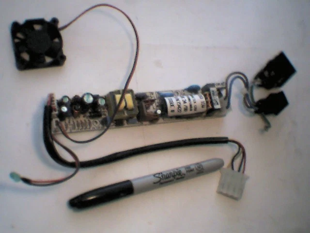 Dual DC Power Supply Magnetek 3760-02/1 small EKO 15W 12V 5V switch fan open
