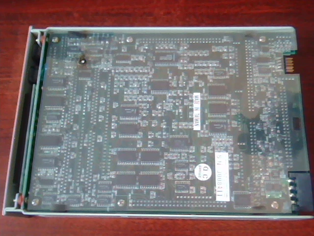 Infortrend SCSI RAID Controller - FIRST MODEL, FOR PARTS - image 6