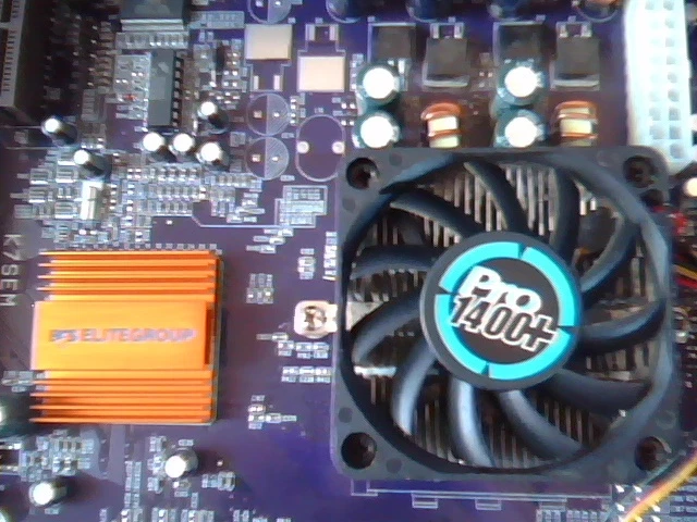 ECS K7SEM 3.0C Motherboard Duron 950 SocketA Socket462 - image 2