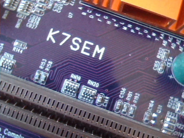 ECS K7SEM 3.0C Motherboard Duron 950 SocketA Socket462 - image 4