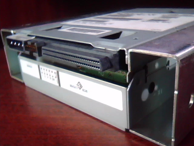 SCSI DAT Tape Drive SUN 390-0028-02 HP C5683-20632 DDS4 40GB SCSI LVD A032 - image 5