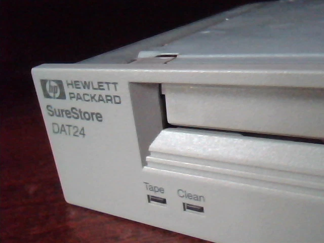 SCSI 4mm DAT Tape Drive HP C1555A C1555-60003 DAT24 SureStore 3639 C1537✅TESTED - image 2