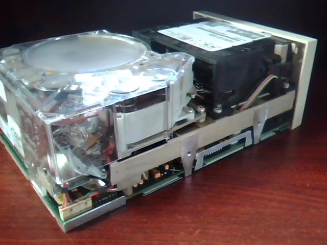SCSI DLT Tape Drive TH6AE-MA IBM 70-60278-18 00K7898 - image 6
