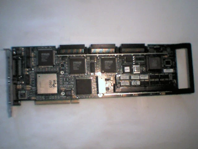 Mylex DAC960PG/PJ Series Ultra SCSI RAID Disk Array Controller with 3 Channels