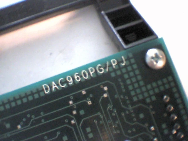 Mylex DAC960PG/PJ Series Ultra SCSI RAID Disk Array Controller with 3 Channels - image 3