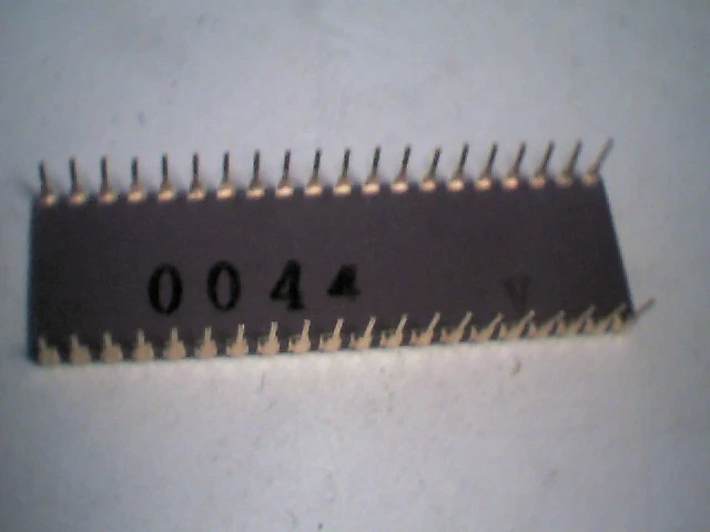 Rare computer chip 95831-05 SL90044 1978 Gold Plated Purple Ceramic vintage old - image 2