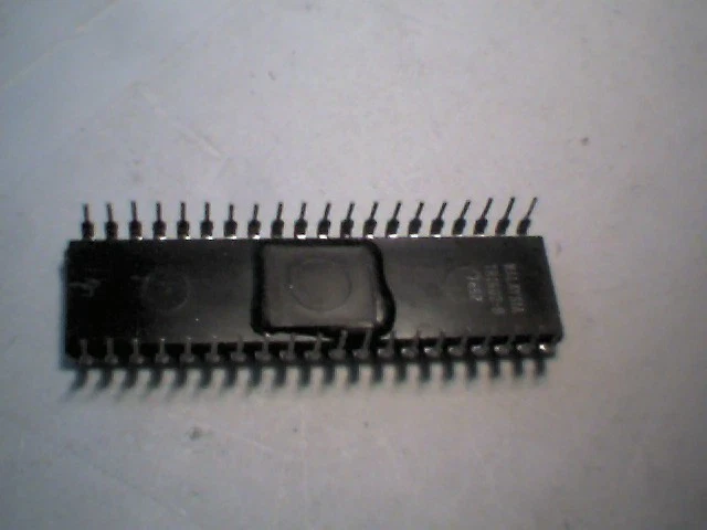 Rare computer chip TRI502-B 1977 UART vintage old 40-pin - image 2