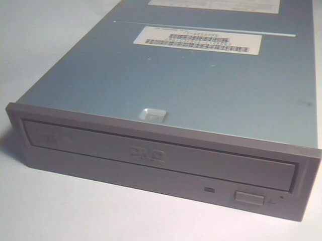 SCSI DVD CDROM Drive Toshiba SD-M1401 50-pin 592454-A0 Sun 390-0025 390025-01