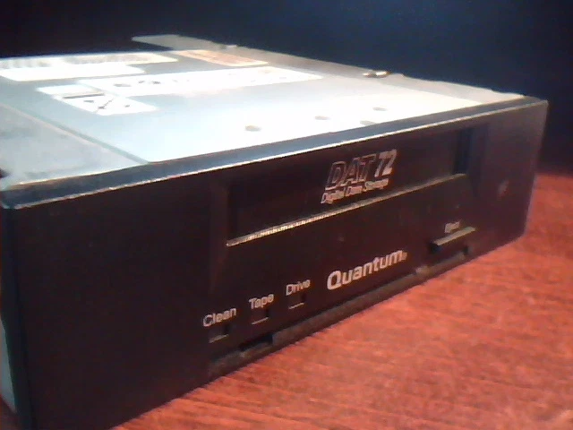 SCSI DAT Tape Drive Quantum CD72LWH TD6100-801 DELL 68p - image 3