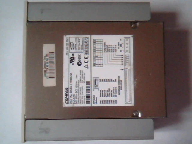 SCSI DAT Tape Drive 40GB Compaq EOD006 158856-001 153618-001 white 68-pin - image 2