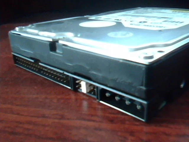 Hard Disk Drive Western Digital Caviar WD200 WD200BB-75CAA0 2060-001092-007 - image 4