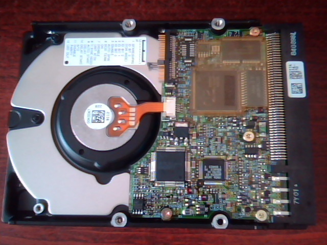 Hard Disk Drive SCSI IBM DDRS-39130 00K3970 E182115 00K0114 - image 4