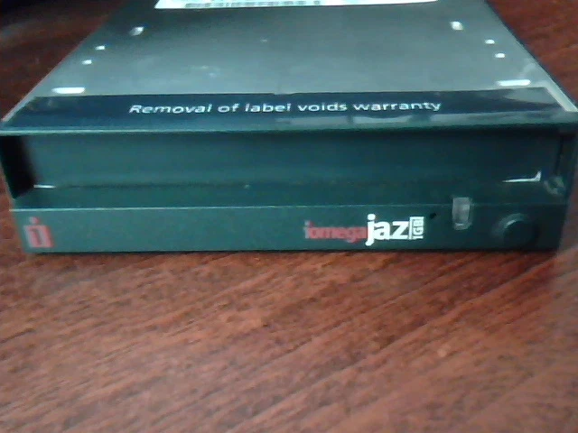 Cartridge Drive Internal IOmega Jaz V1000SI 1GB SCSI - Black faceplate